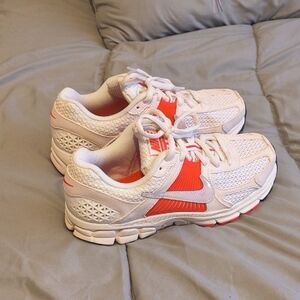 Nike Women's White and Red Athletic Shoes